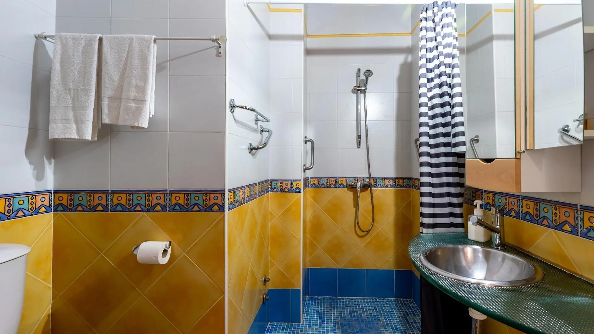 Aoa Casa Triana Familiar Con Terraza Apartment Seville