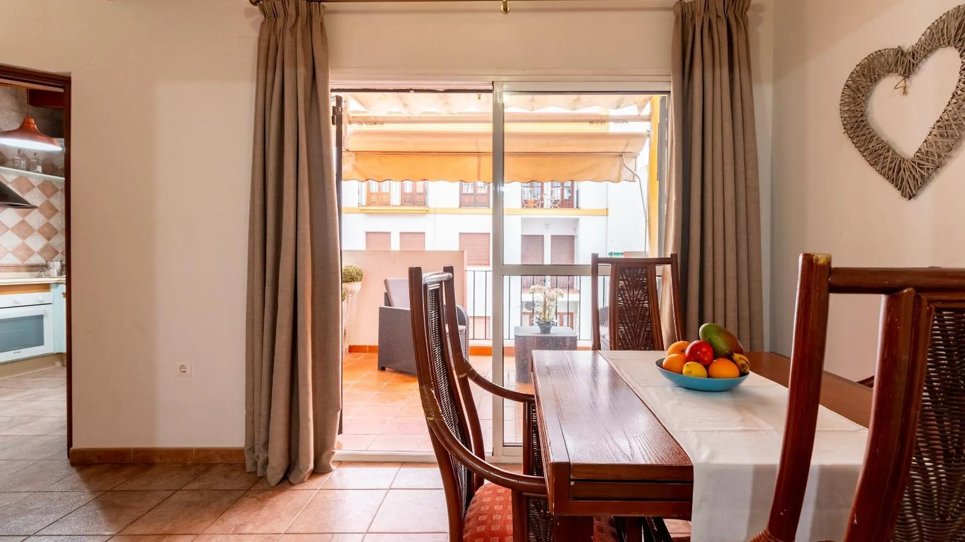 Aoa Casa Triana Familiar Con Terraza Apartment Seville