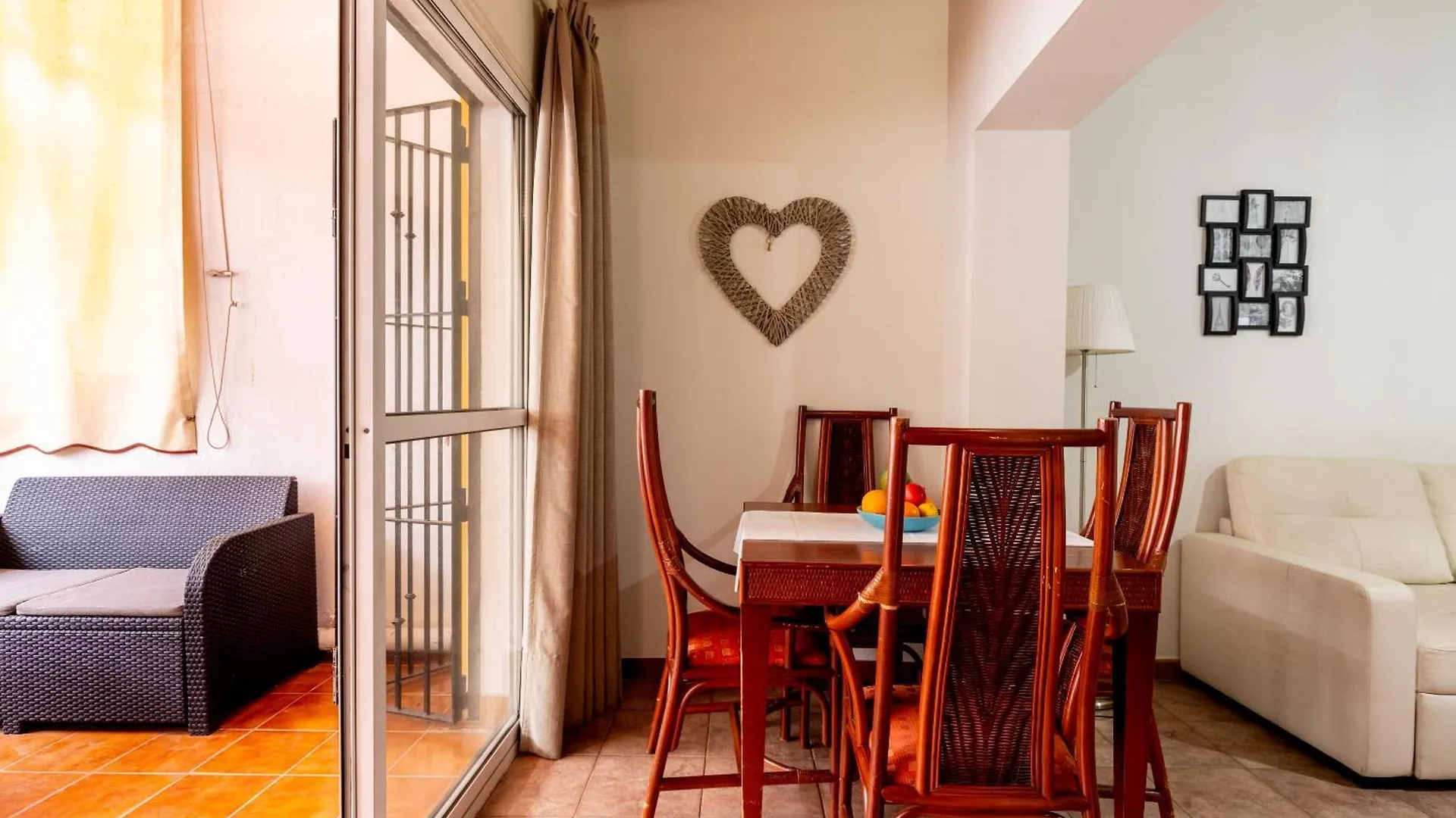 Appartamento Aoa Casa Triana Familiar Con Terraza Siviglia Spagna
