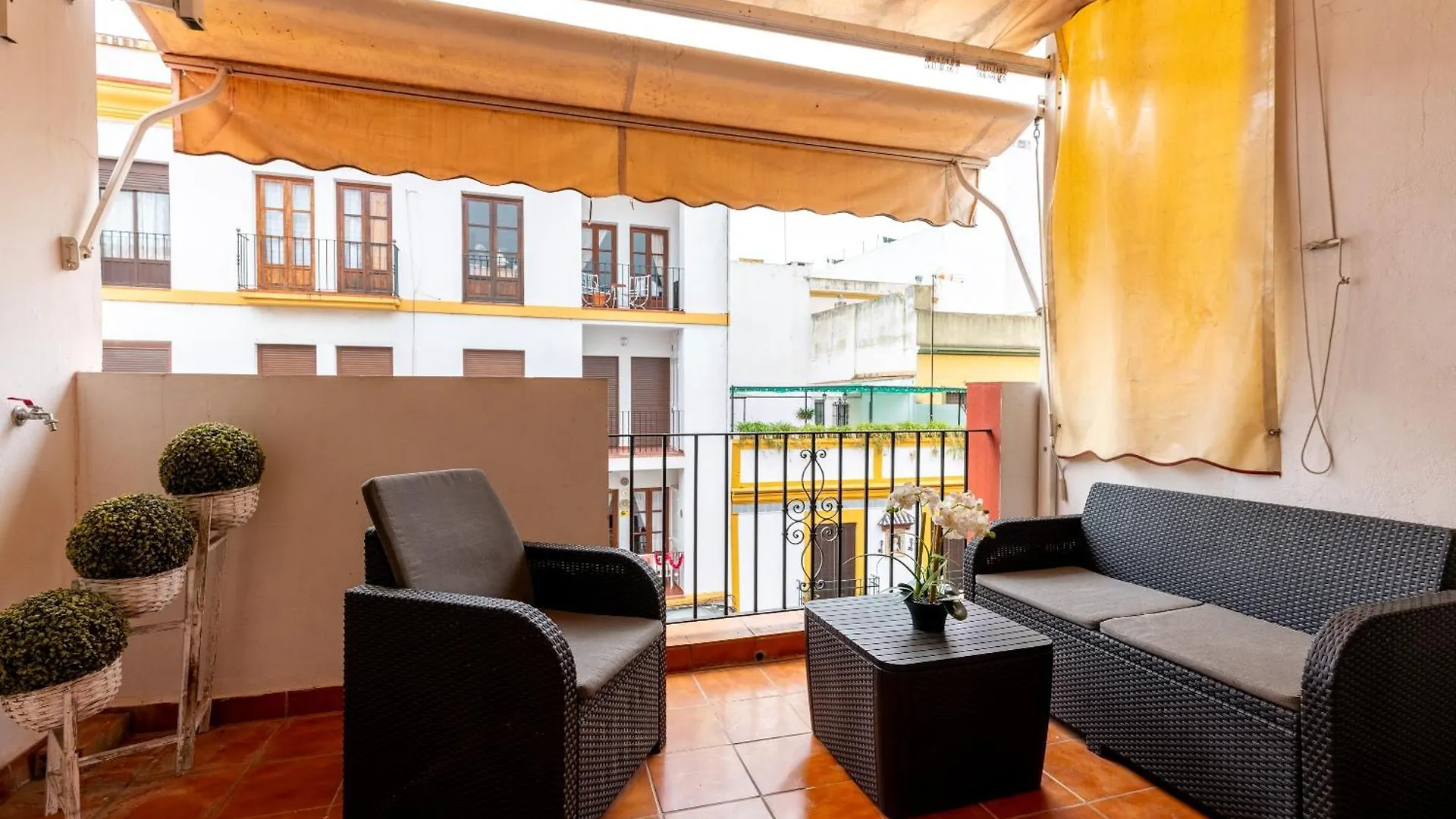 Aoa Casa Triana Familiar Con Terraza Apartment Seville